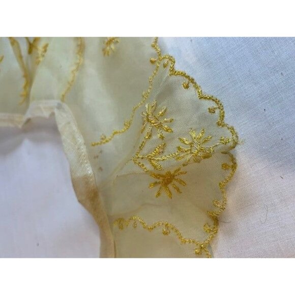 Vintage Yellow embroidery collar and cuff trim set - Picture 6 of 9